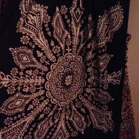 Pretty dress - Picture 2 of 2